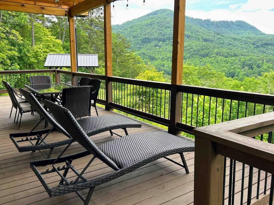 Peace Of Heaven ~ Modern Chic Cabin W/ Majestic Mountain Views Брайсън Сити Екстериор снимка