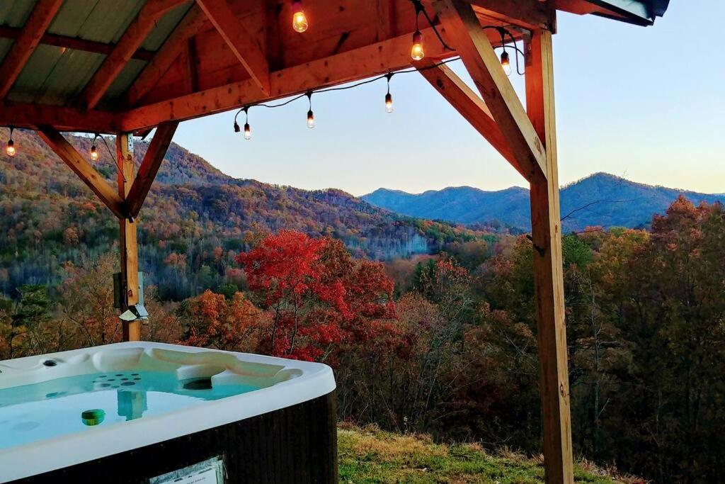 Peace Of Heaven ~ Modern Chic Cabin W/ Majestic Mountain Views Брайсън Сити Екстериор снимка
