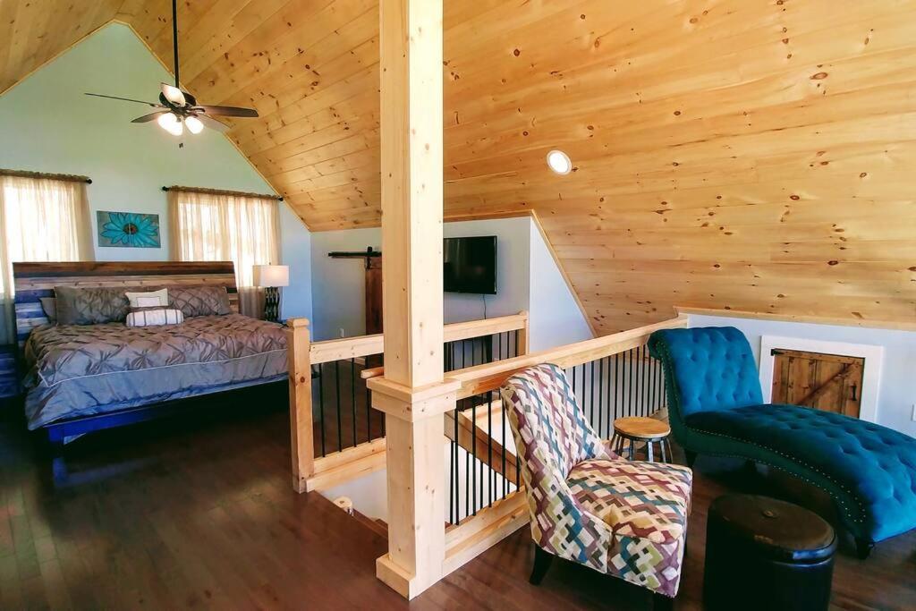 Peace Of Heaven ~ Modern Chic Cabin W/ Majestic Mountain Views Брайсън Сити Екстериор снимка