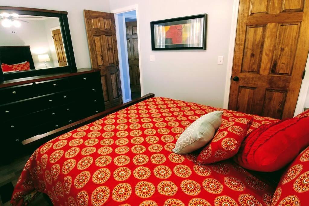 Peace Of Heaven ~ Modern Chic Cabin W/ Majestic Mountain Views Брайсън Сити Екстериор снимка